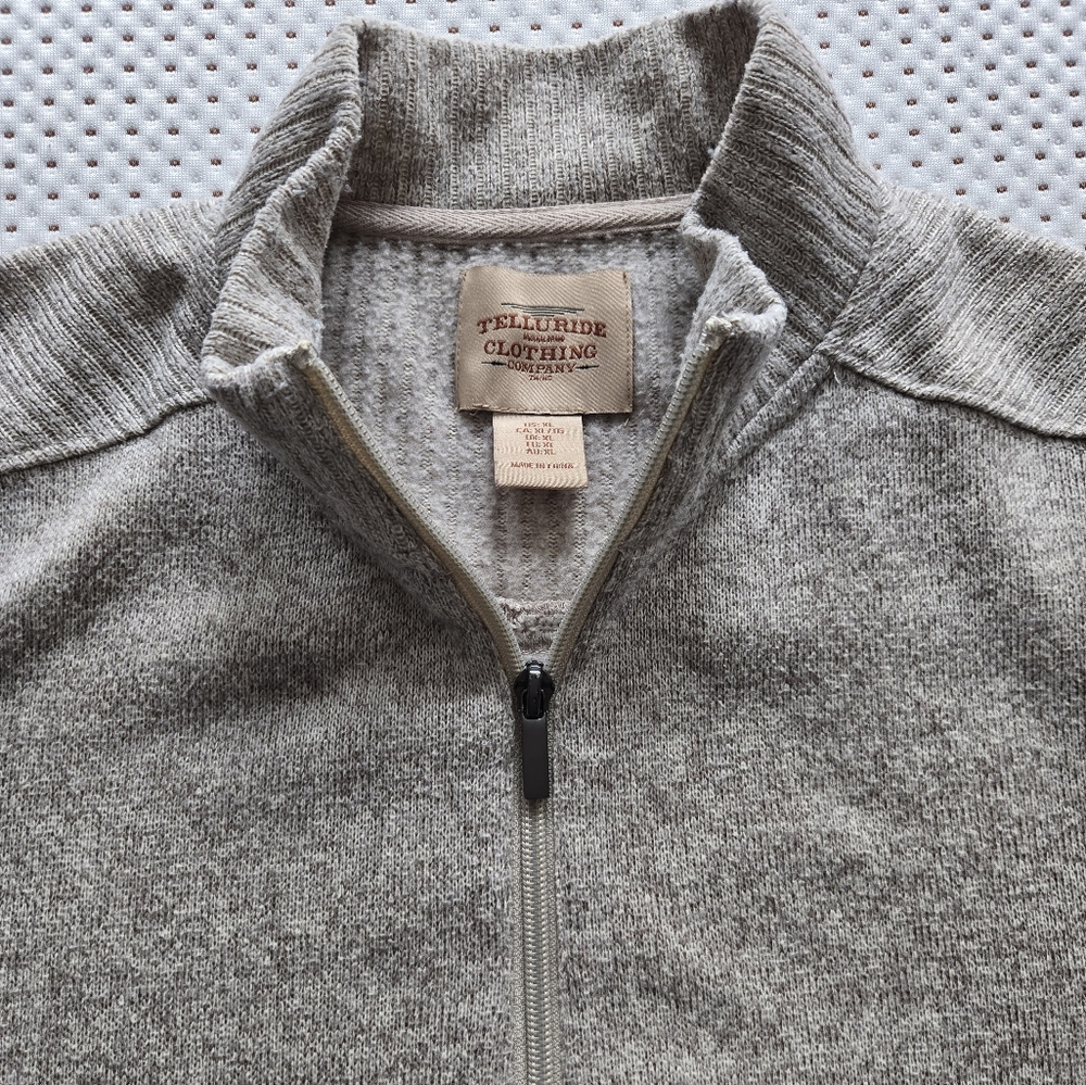 Men's Gray Sweater - Picture 1 of 3